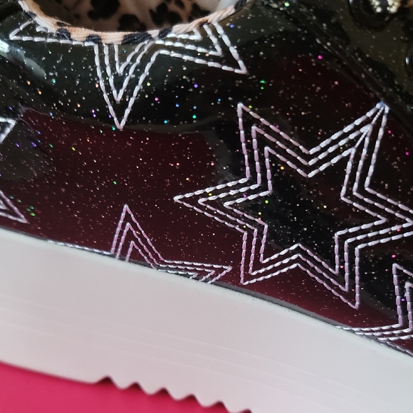 Betsey Johnson GROOVE BLACK Glitter Star Flatform Sneakers - Picture 3 of 16